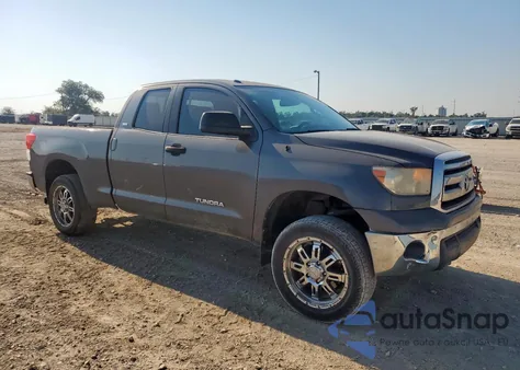 2013 Toyota Tundra Double Cab Sr5 из США, поврежденный, VIN 5TFRM5F16DX066123